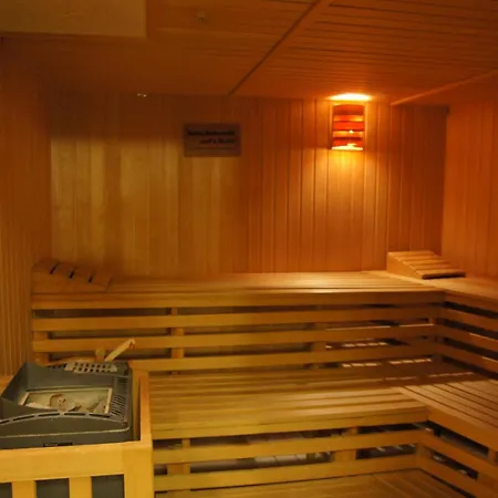 Apartmán Residenz Meeresbrandung 32 Mit Balkon Und Meerblick . 4.stock, Einbaukueche, Geschirrspueler, 2 X Tv,schwimmbad, Sauna , Reservierter Stellplatz, Wlan ! Cuxhaven